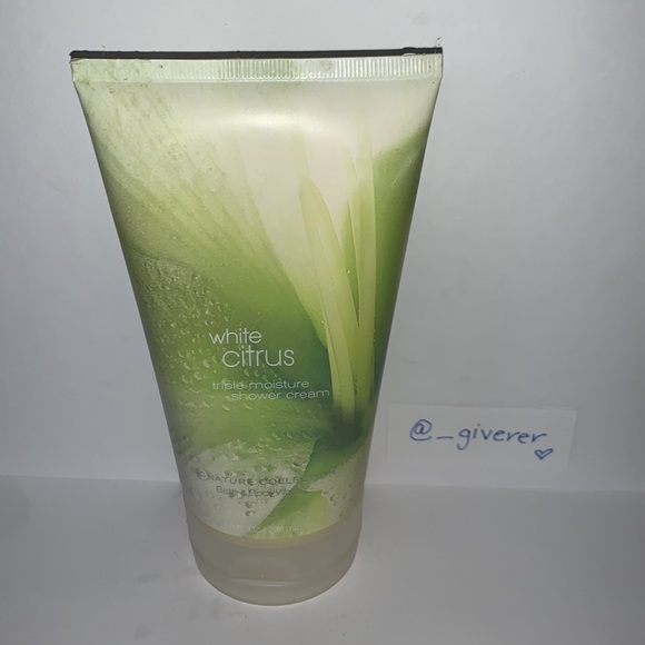 NWT White Citrus Triple Moisture Shower Cream - Picture 2 of 9